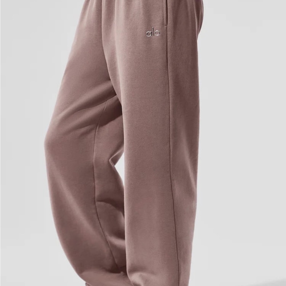 Alo Yoga Mushroom Accolade Sweatpants